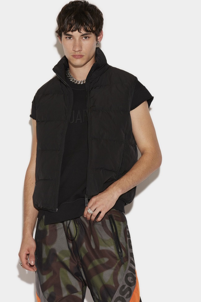 dsquared2_iconic_64_95_arrow_puff_vest.jpg Dsquared2 Iconic 64/95 Arrow Puff Vest - Image 1
