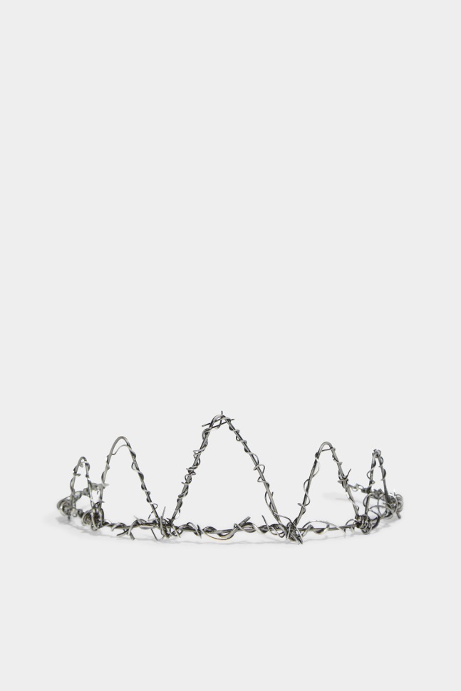 dsquared2_iconic_amber_queen_tiara.jpg Dsquared2 Iconic Amber Queen Tiara - Image 1