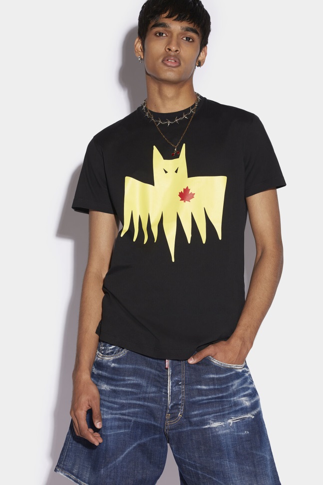 dsquared2_iconic_bat_cigar_t_shirt.jpg Dsquared2 Iconic Bat Cigar T-Shirt - Image 1