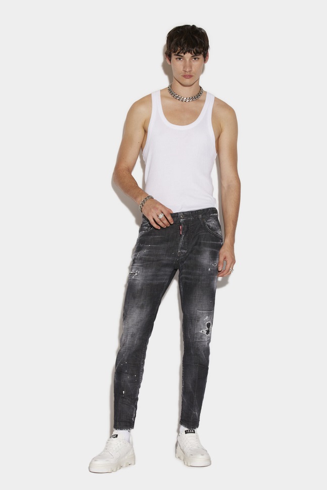 dsquared2_iconic_black_ripped_knee_wash_skater_jeans.jpg Dsquared2 Iconic Black Ripped Knee Wash Skater Jeans - Image 1
