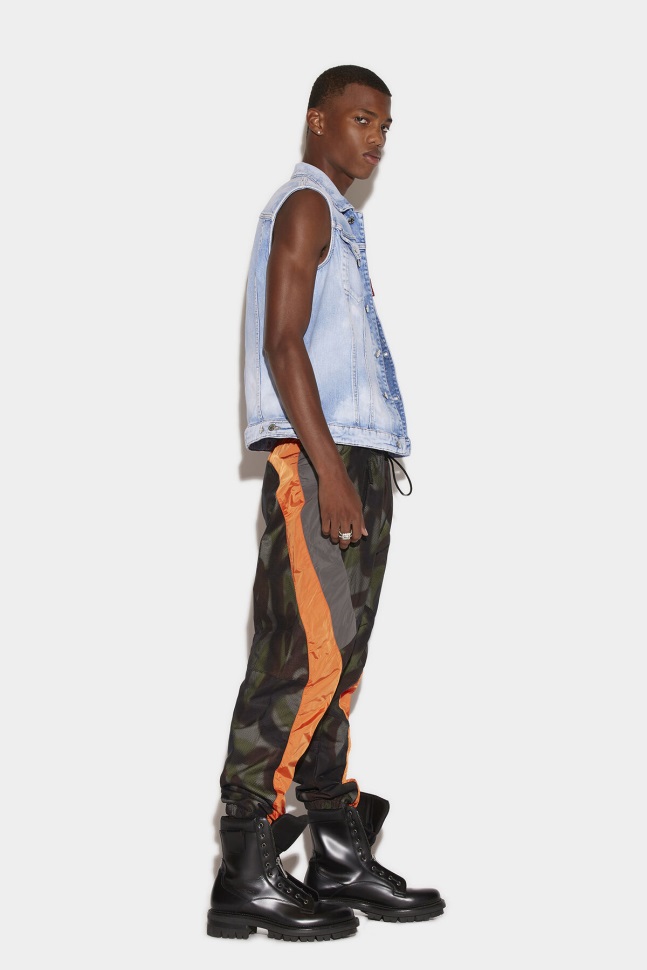 dsquared2_iconic_camo_mesh_cargo_trousers.jpg Dsquared2 Iconic Camo Mesh Cargo Trousers - Image 1