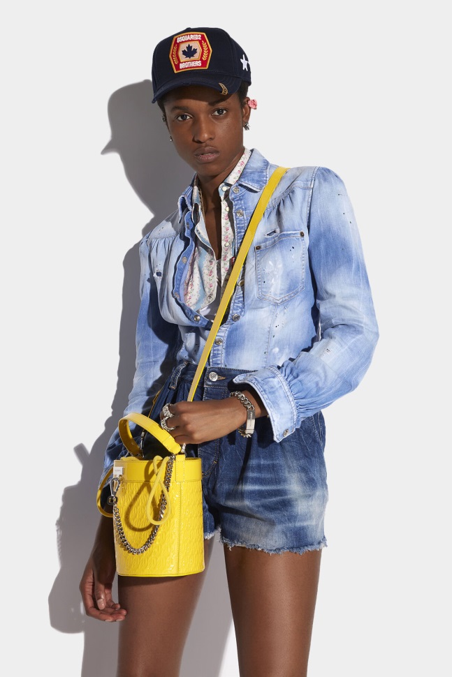 dsquared2_iconic_chained2_bucket_bag.jpg Dsquared2 Iconic Chained2 Bucket Bag - Image 1