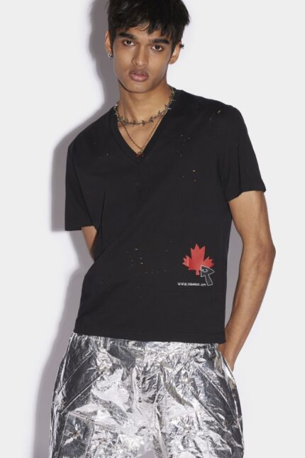 Dsquared2 Iconic Click Leaf Box V-Neck T-Shirt