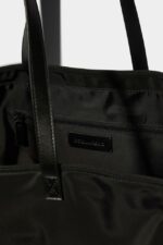 Dsquared2 Iconic D2 Statement Shoulder Bag BLACK - Image 5