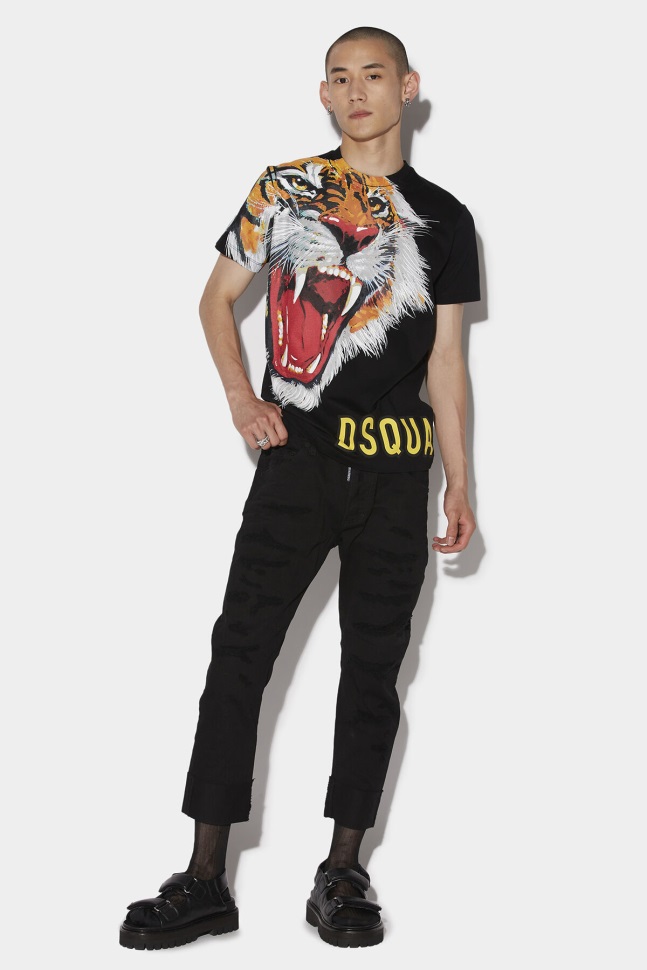 dsquared2_iconic_d2_tiger_sailor_jeans_red_black.jpg Dsquared2 Iconic D2 Tiger Sailor Jeans RED/BLACK - Image 1