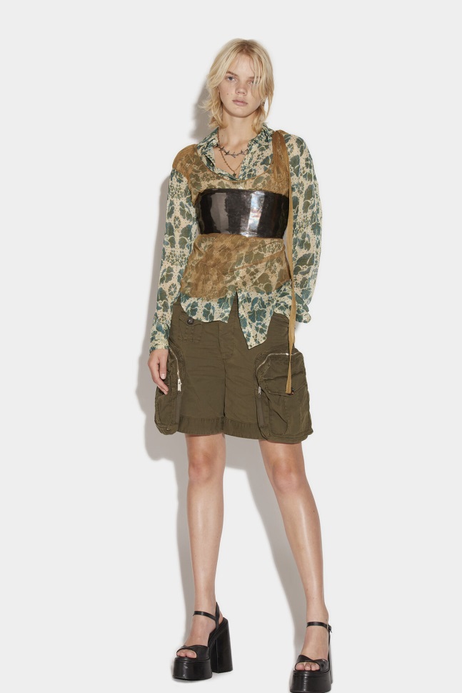 dsquared2_iconic_maxi_pocket_shorts.jpg Dsquared2 Iconic Maxi Pocket Shorts - Image 1