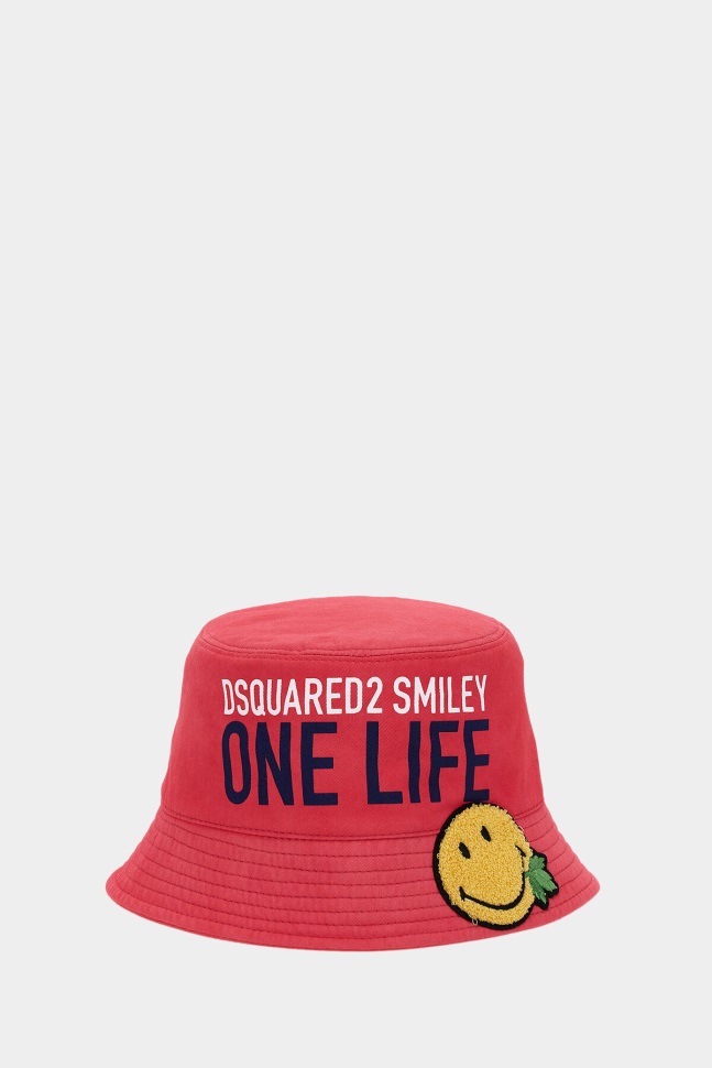 dsquared2_iconic_one_life_recycled_nylon_bucket_hat_poppy_red_petal_pink.jpg Dsquared2 Iconic One Life Recycled Nylon Bucket Hat POPPY RED/PETAL PINK - Image 1