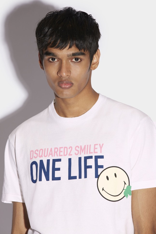 Dsquared2 Iconic WHITE Smiley Partially Recycled Cotton Cool Fit T-Shirt - Image 3