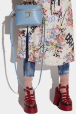 Dsquared2 Iconic BLACK/LIGHT BLUE D2 Statement Crossbody Bag - Image 5