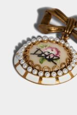 Dsquared2 Iconic Granny's Bunch Brooch - Image 3