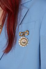 Dsquared2 Iconic Granny's Bunch Brooch - Image 4