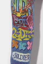 Dsquared2 Iconic L.A. Customized Graffiti Wash Skinny Dan Cropped Jeans - Image 4