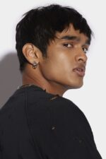 Dsquared2 Iconic Logo Cool Raglan Crew Sweater - Image 4